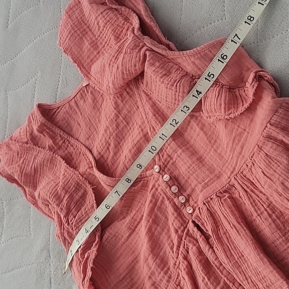 American Eagle Ruffles Top - Picture 6 of 8